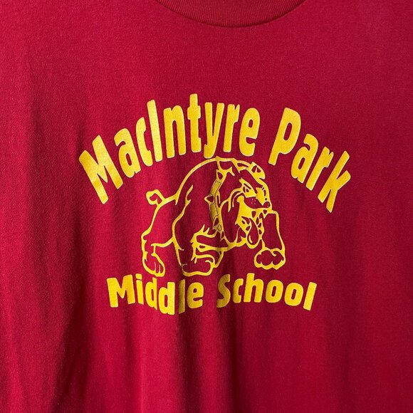 Hanes Heavyweight MacIntyre Park T-Shirt Vintage Red Graphic Unisex Fit - Picture 13 of 14